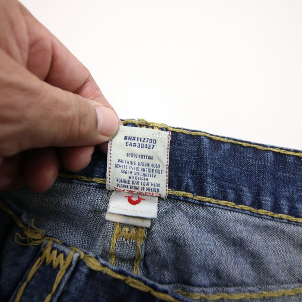 True Religion Billy Super T Thick Stitch Blue Jeans Mens 31 USA Fades Flap Boot - Picture 9 of 16